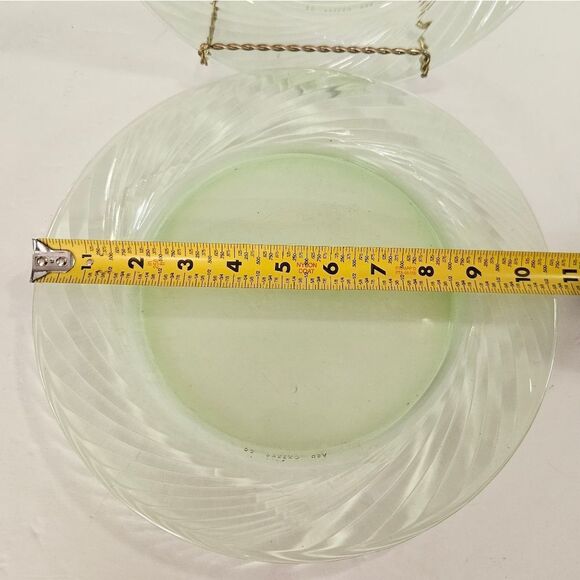 Vintage Corelle Corning Pyrex Festiva Spring Green Glass Dinner Plates Set of 2 - Picture 7 of 8
